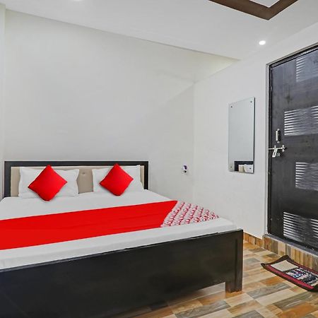 Hotel O R K Hotels 勒克瑙 外观 照片