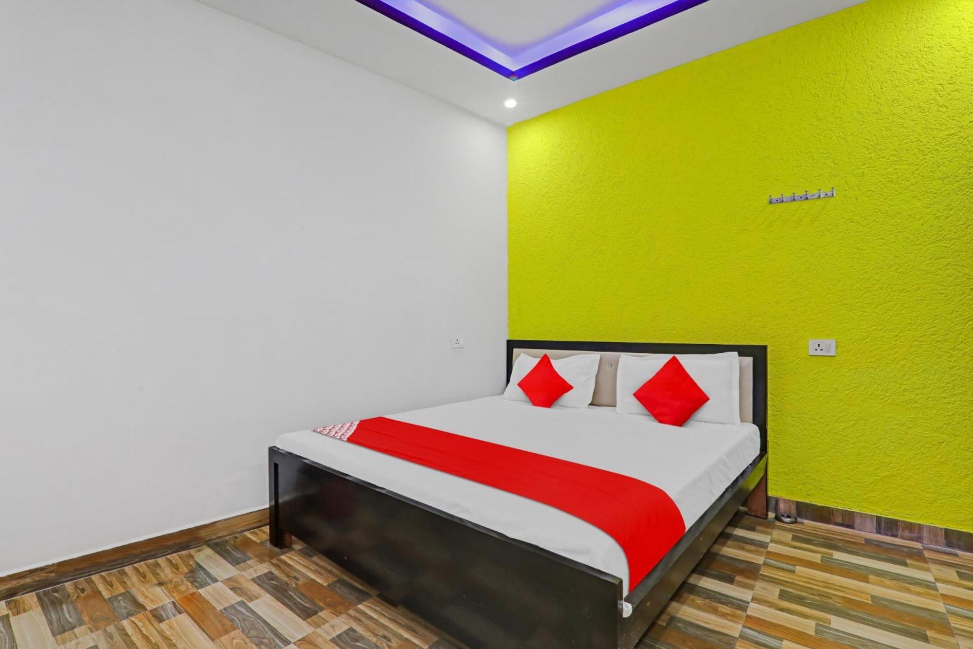 Hotel O R K Hotels 勒克瑙 外观 照片